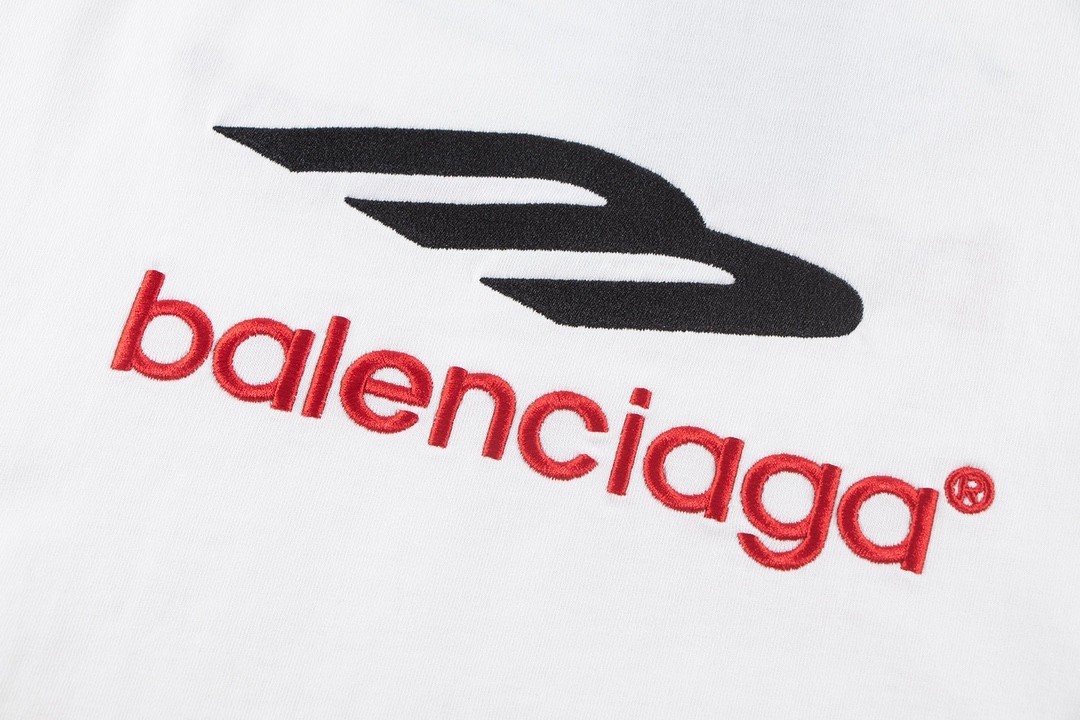 【BALENCIAGA旗艦店】バレンシアガ 刺繡長袖 ご好評に付き再入荷！