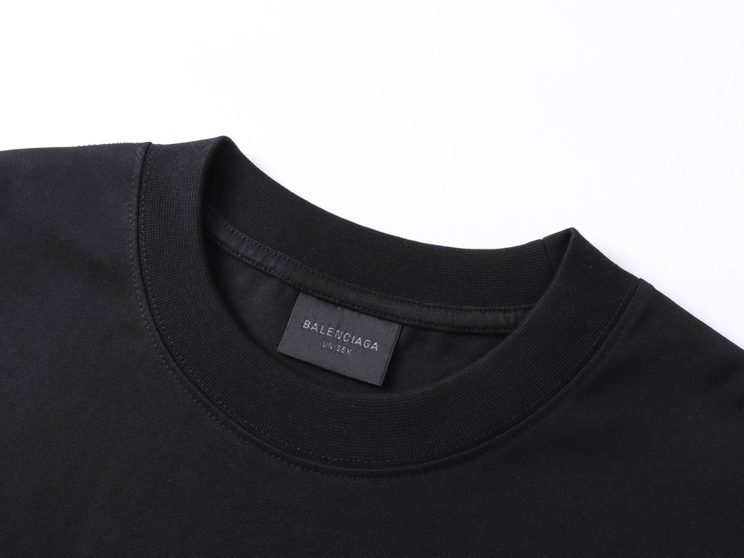 【BALENCIAGA】バレンシアガ 長袖 男女兼用 ご好評に付き再入荷！