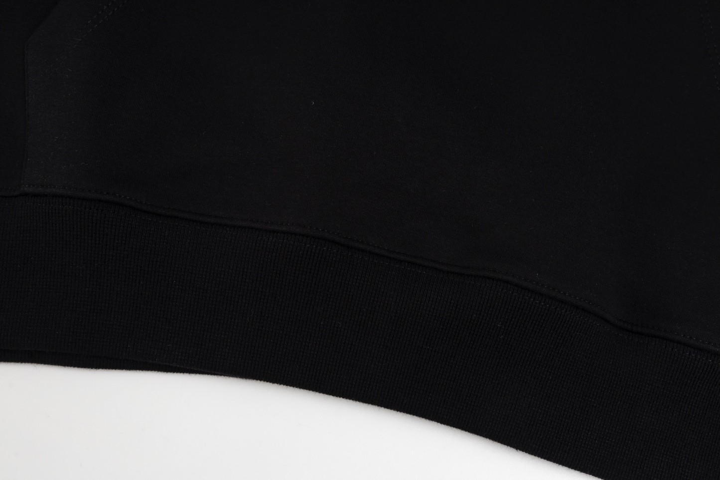 【FENDI旗艦店】フェンディ パーカー 男女兼用 ご好評に付き再入荷！