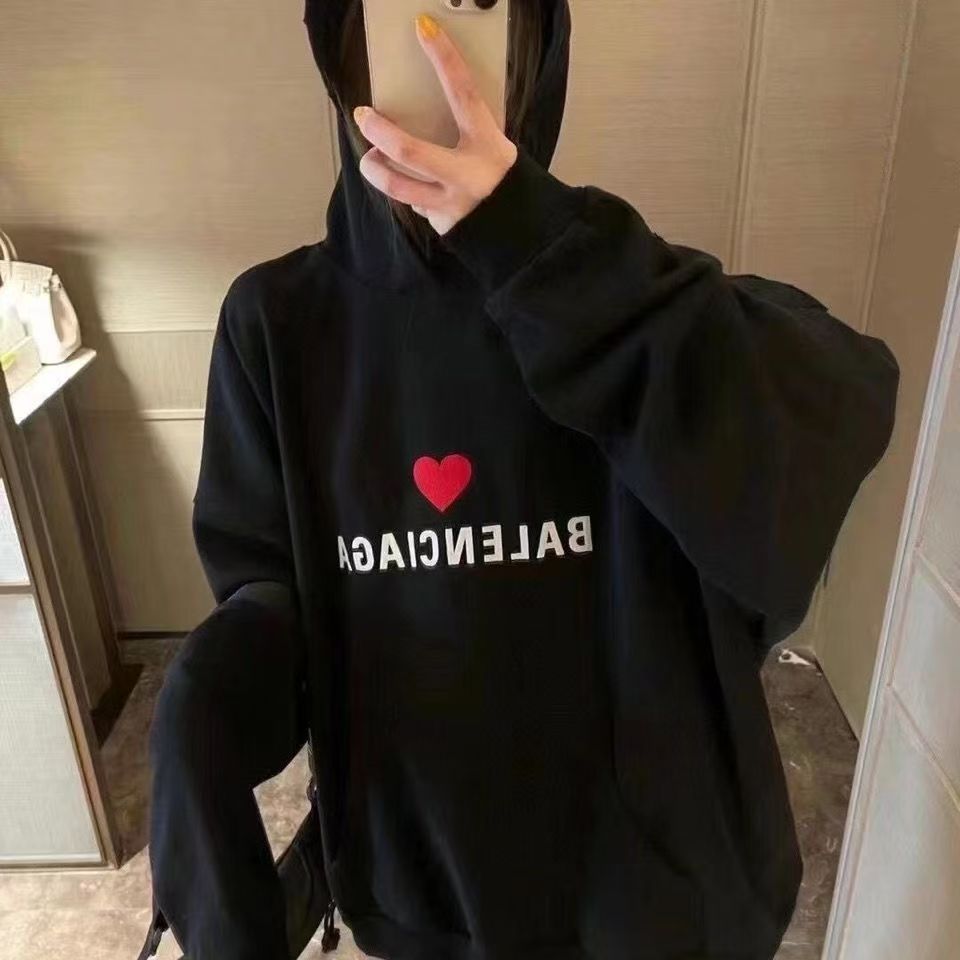 【BALENCIAGA】バレンシアガ パーカー 男女兼用 ご好評に付き再入荷！