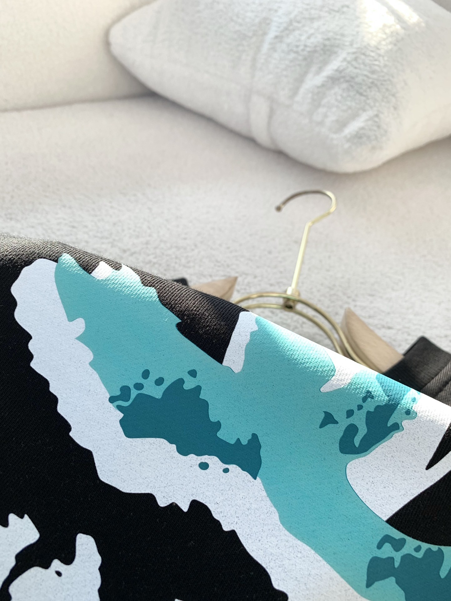 【CHANEL旗艦店】シャネル 長袖 男女兼用 ご好評に付き再入荷！