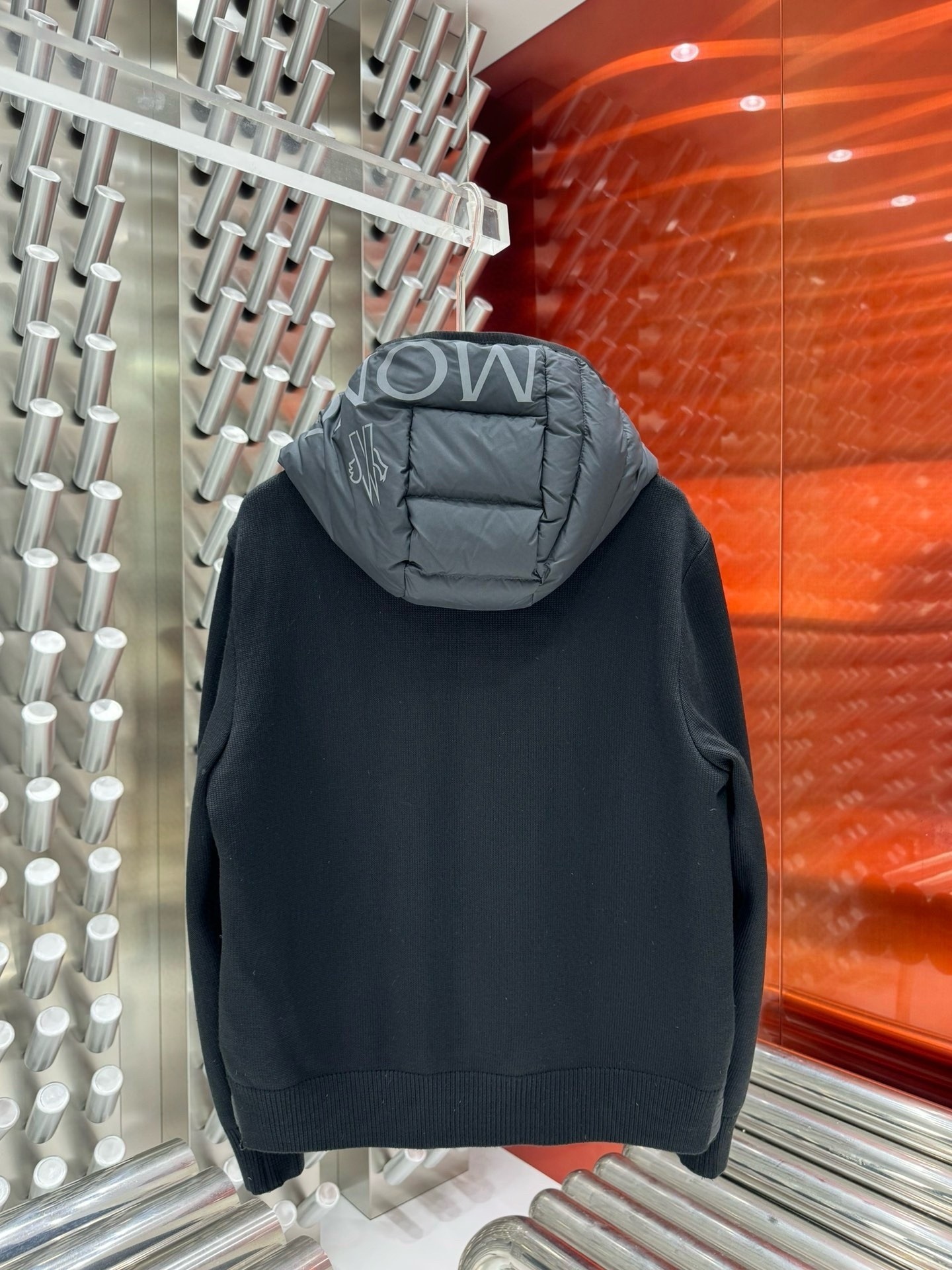 【MONCLER公式 旗艦店】モンクレール ダウンジャケット、ご好評に付き再入荷！