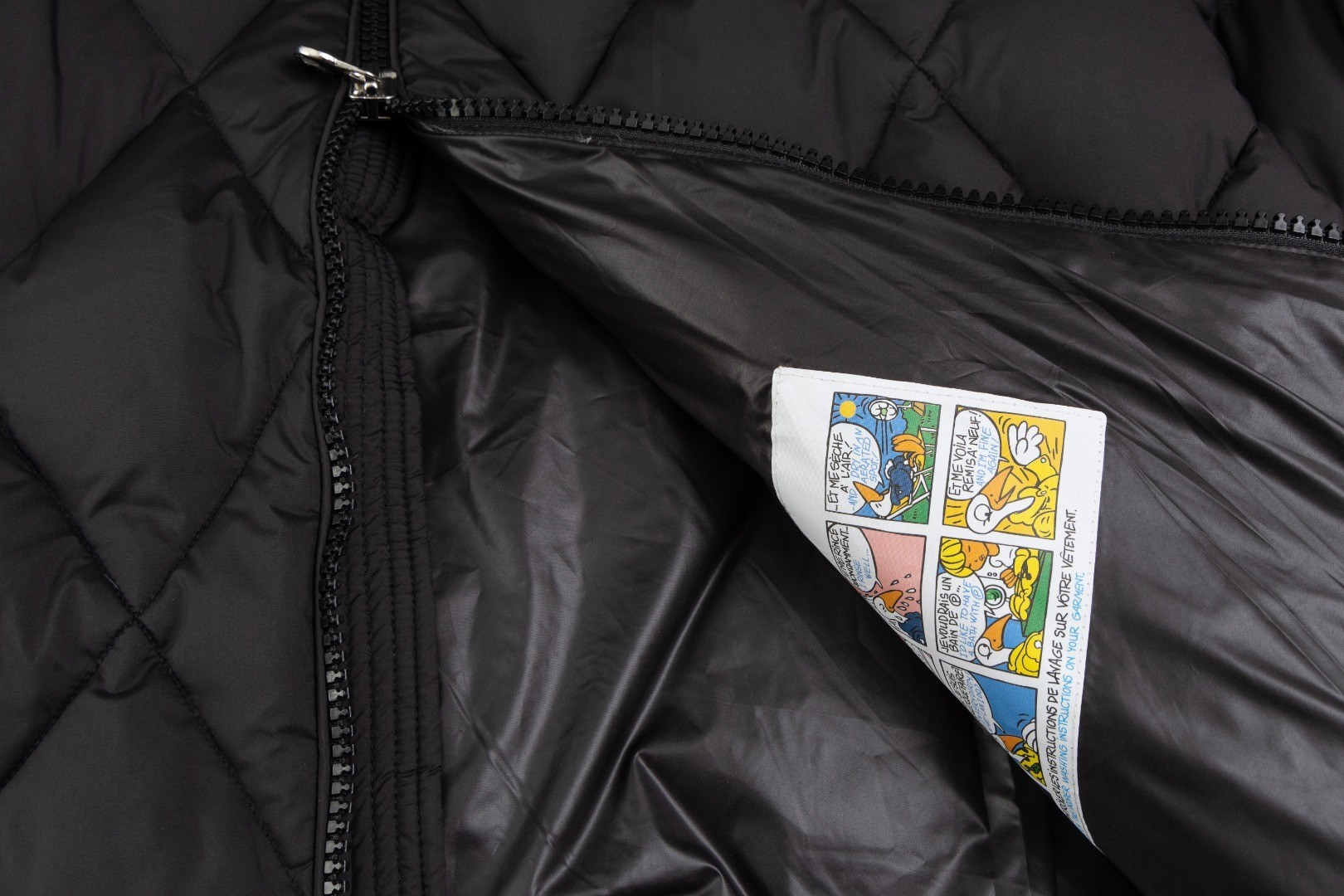 【MONCLER公式 旗艦店】モンクレール ダウンジャケット、ご好評に付き再入荷！