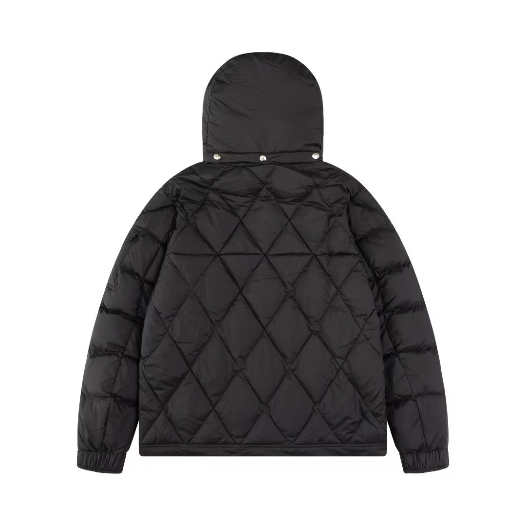 【MONCLER公式 旗艦店】モンクレール ダウンジャケット、ご好評に付き再入荷！