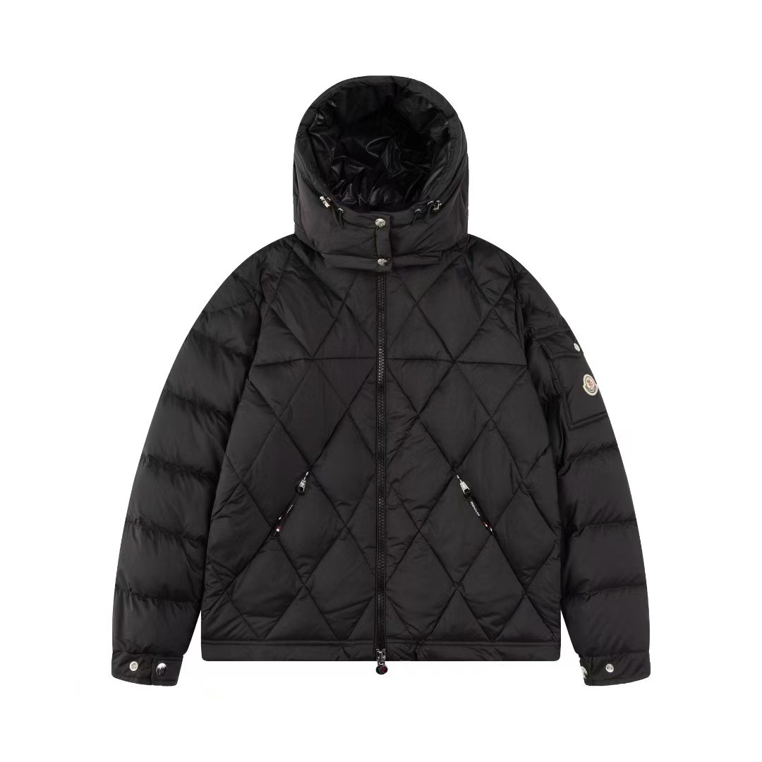 【MONCLER公式 旗艦店】モンクレール ダウンジャケット、ご好評に付き再入荷！