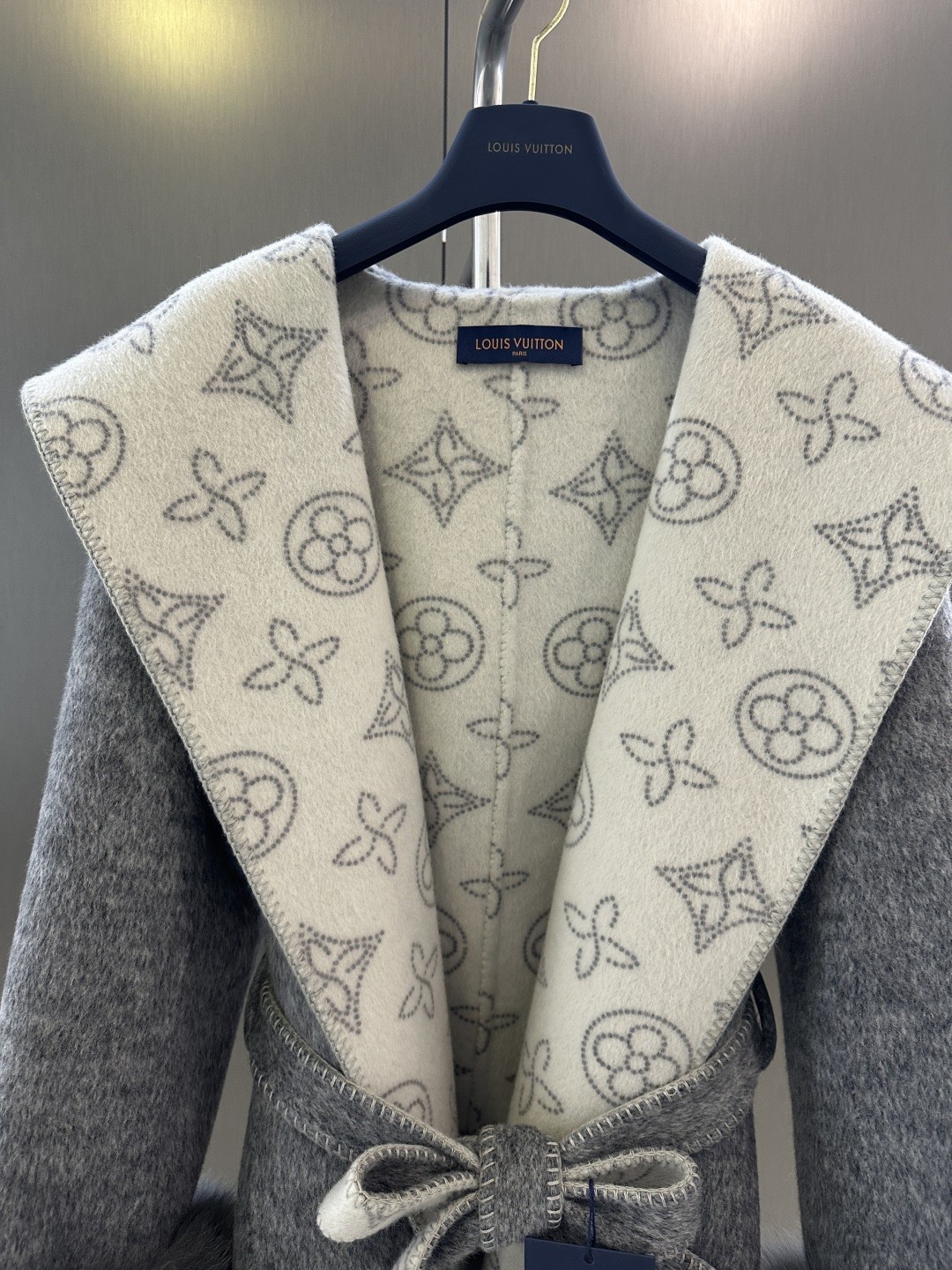 【LOUIS VUITTON旗艦店】ルイヴィトン オーバーコート ご好評に付き再入荷！