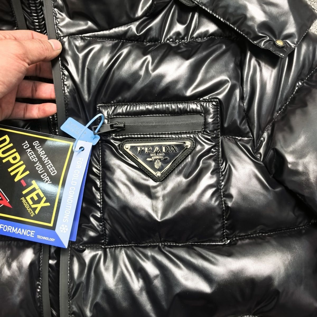 【PRADA公式 旗艦店】） ダウンジャケット