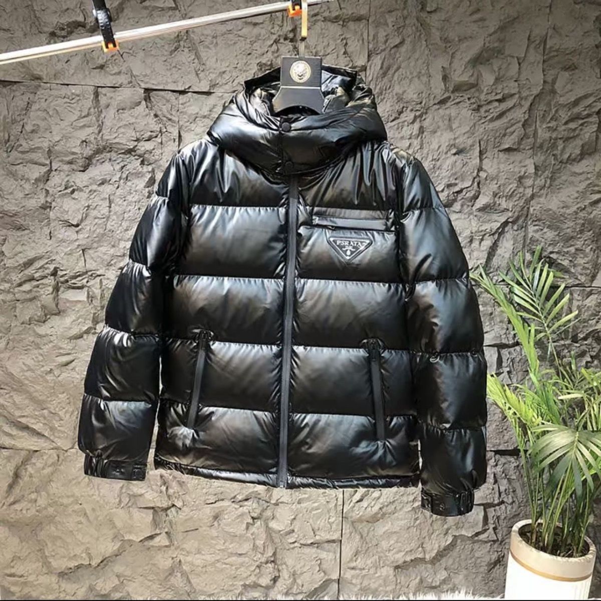 【PRADA公式 旗艦店】） ダウンジャケット