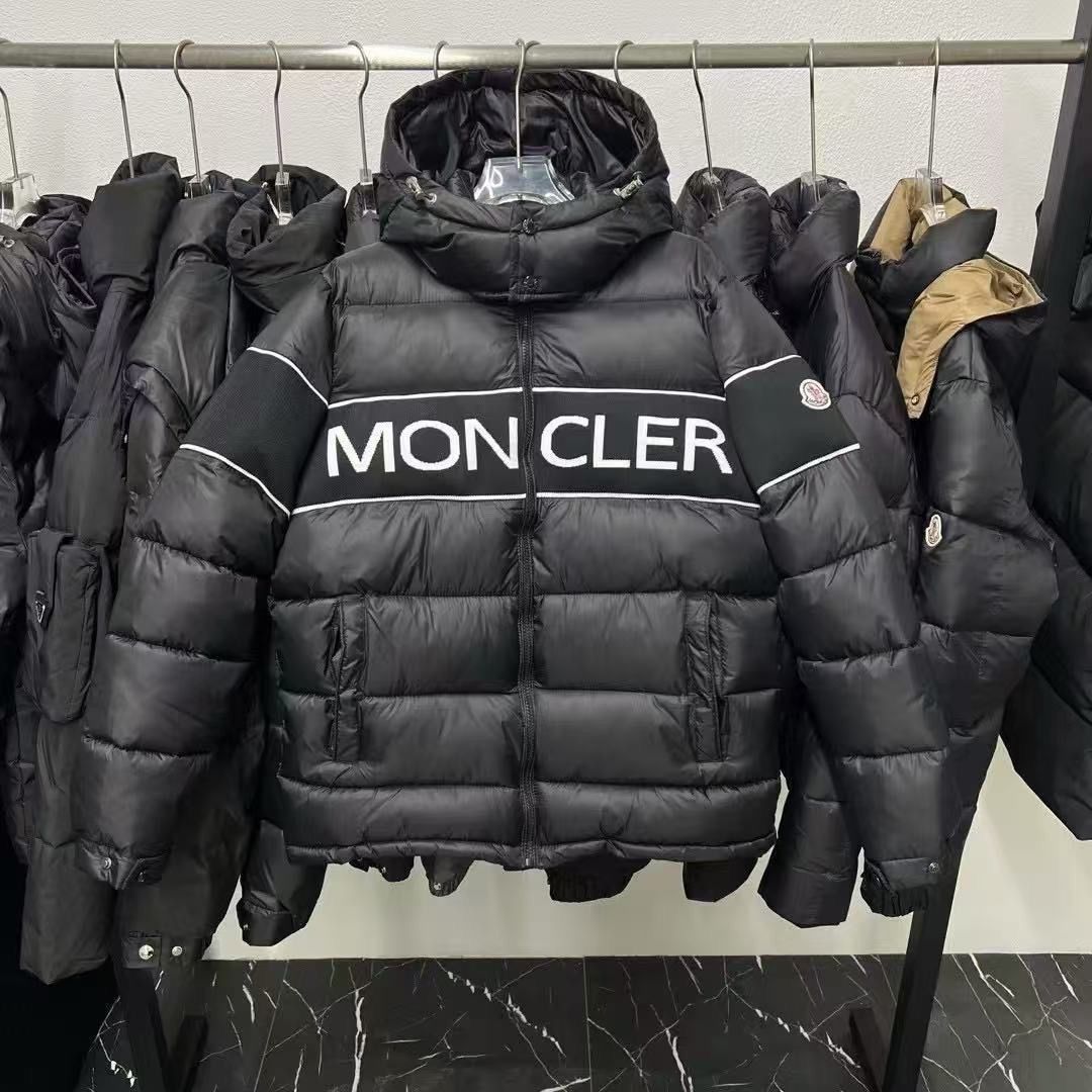 【MONCLER公式 旗艦店】モンクレール ダウンジャケット、ご好評に付き再入荷！
