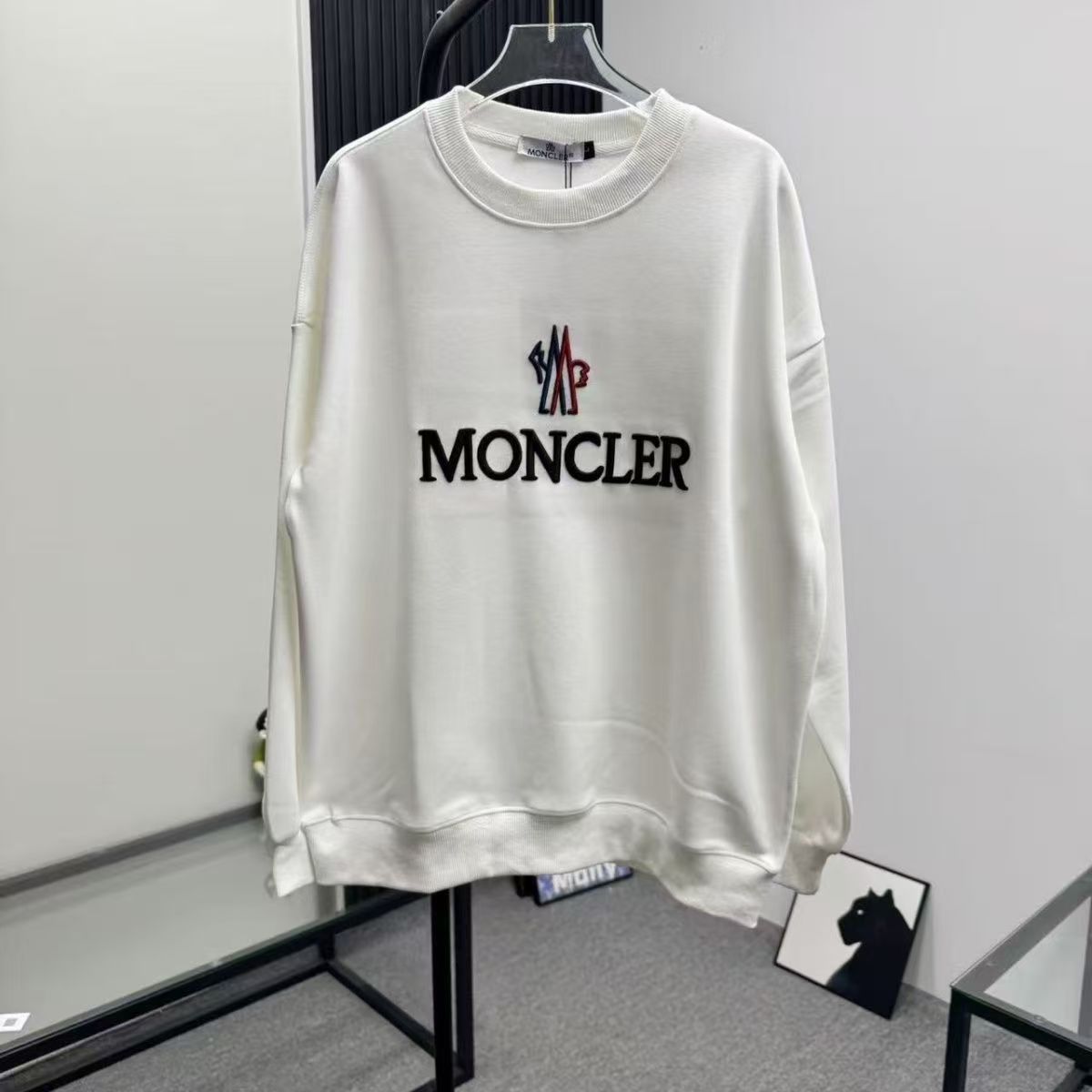 【MONCLER公式 旗艦店】ルイヴィトン パーカー ご好評に付き再入荷！