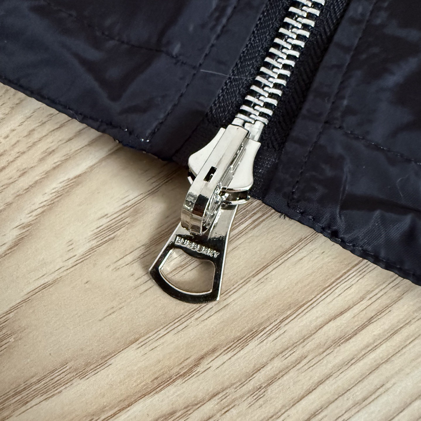 【BURBERRY】両面チェックパーカージャケット