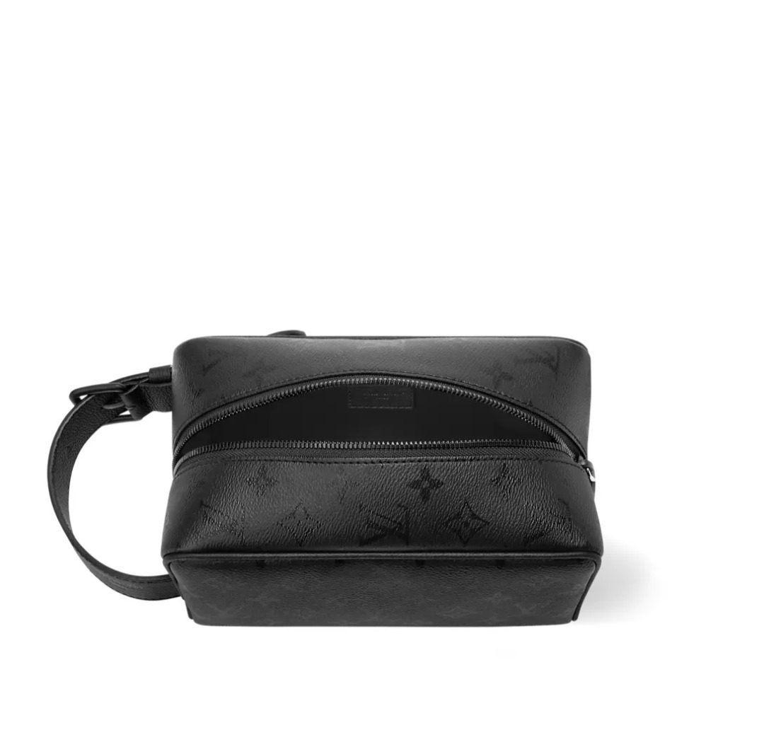 使い勝手がいい【Louis Vuitton】ロッカー ドップ・キット M26810