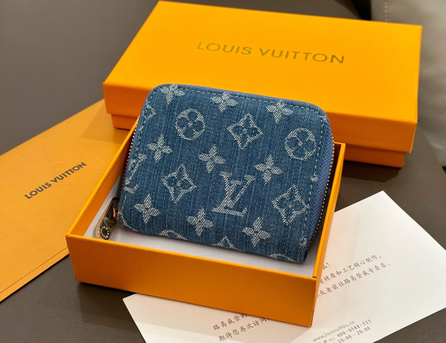 LOUIS VUITTON ジッピー・コインパース