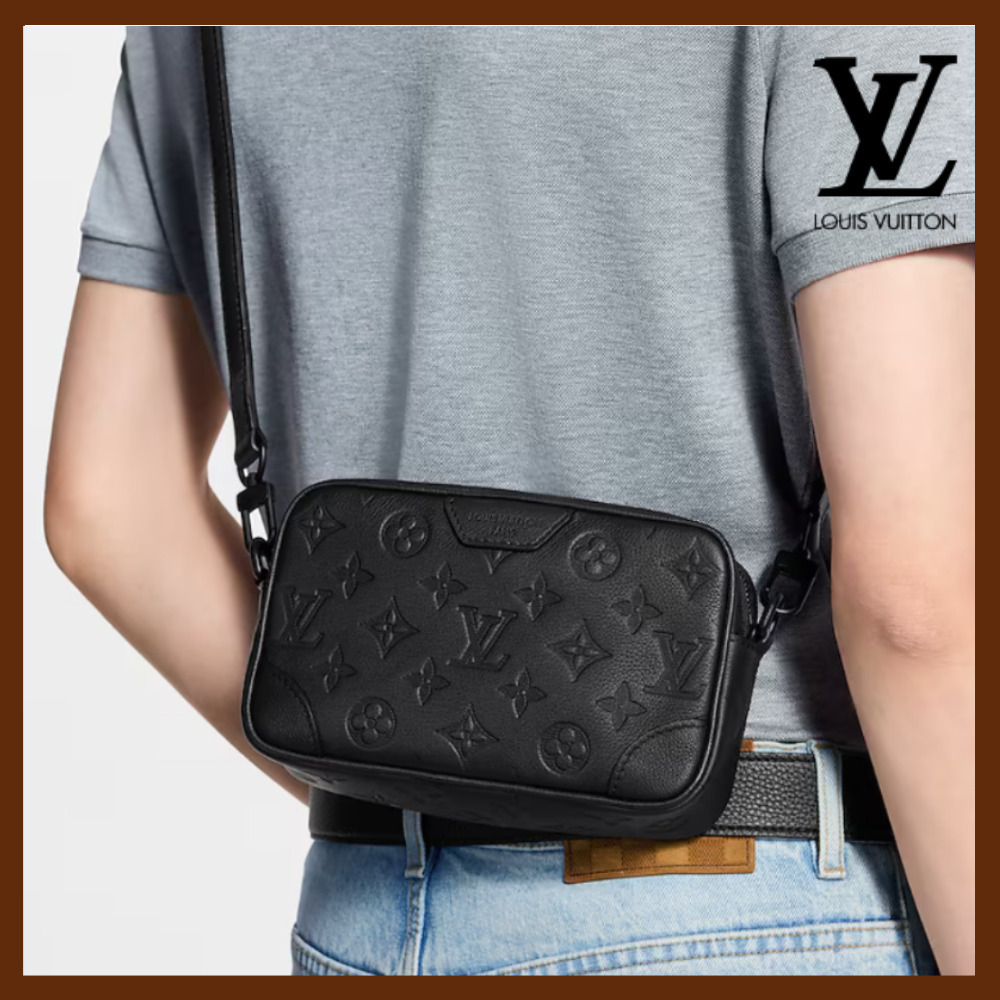 デイリー【LOUIS VUITTON】トロカデロ ウェアラブル ウォレット