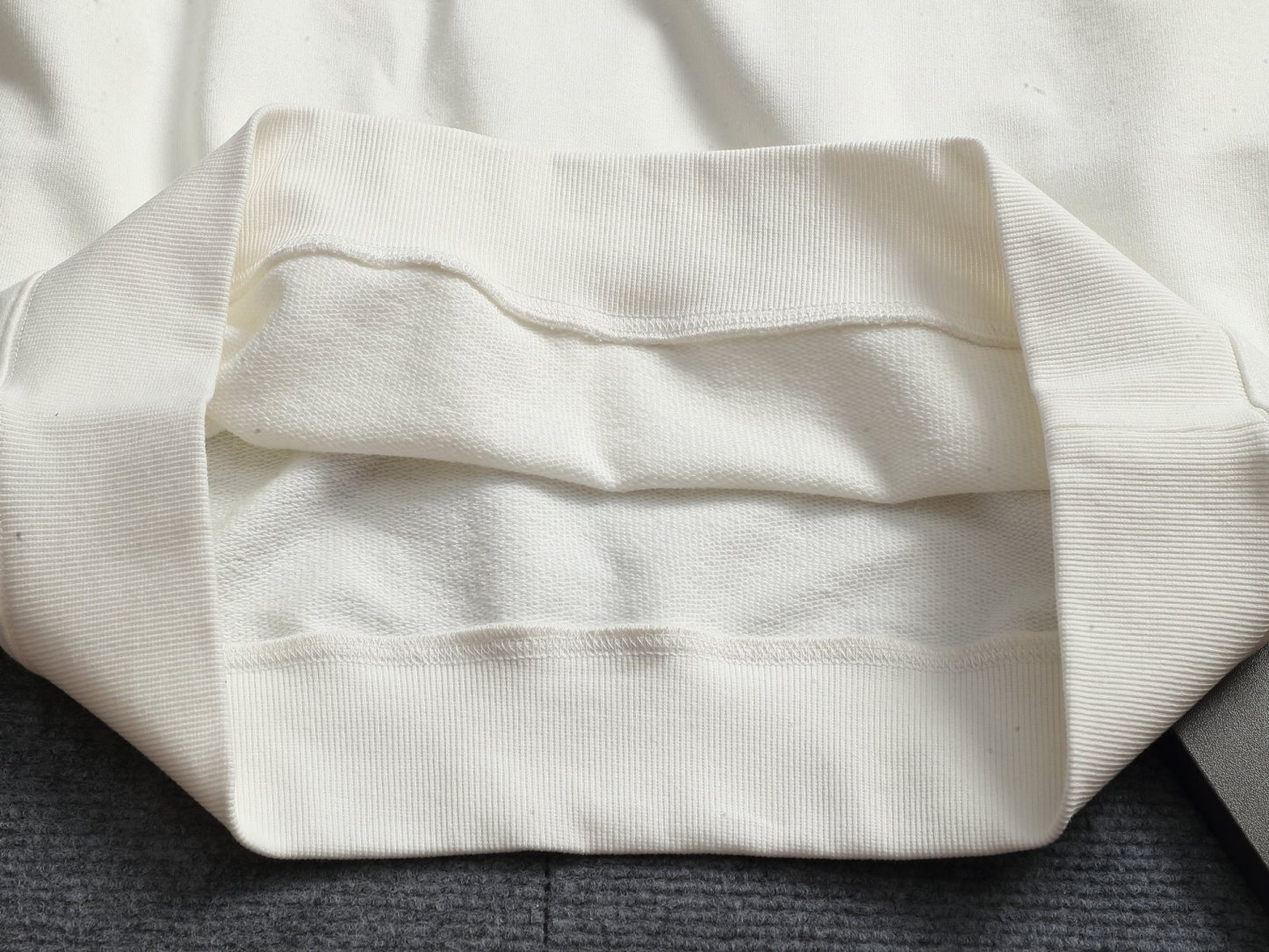 【LOUIS VUITTON】刺繍長袖 T シャツ