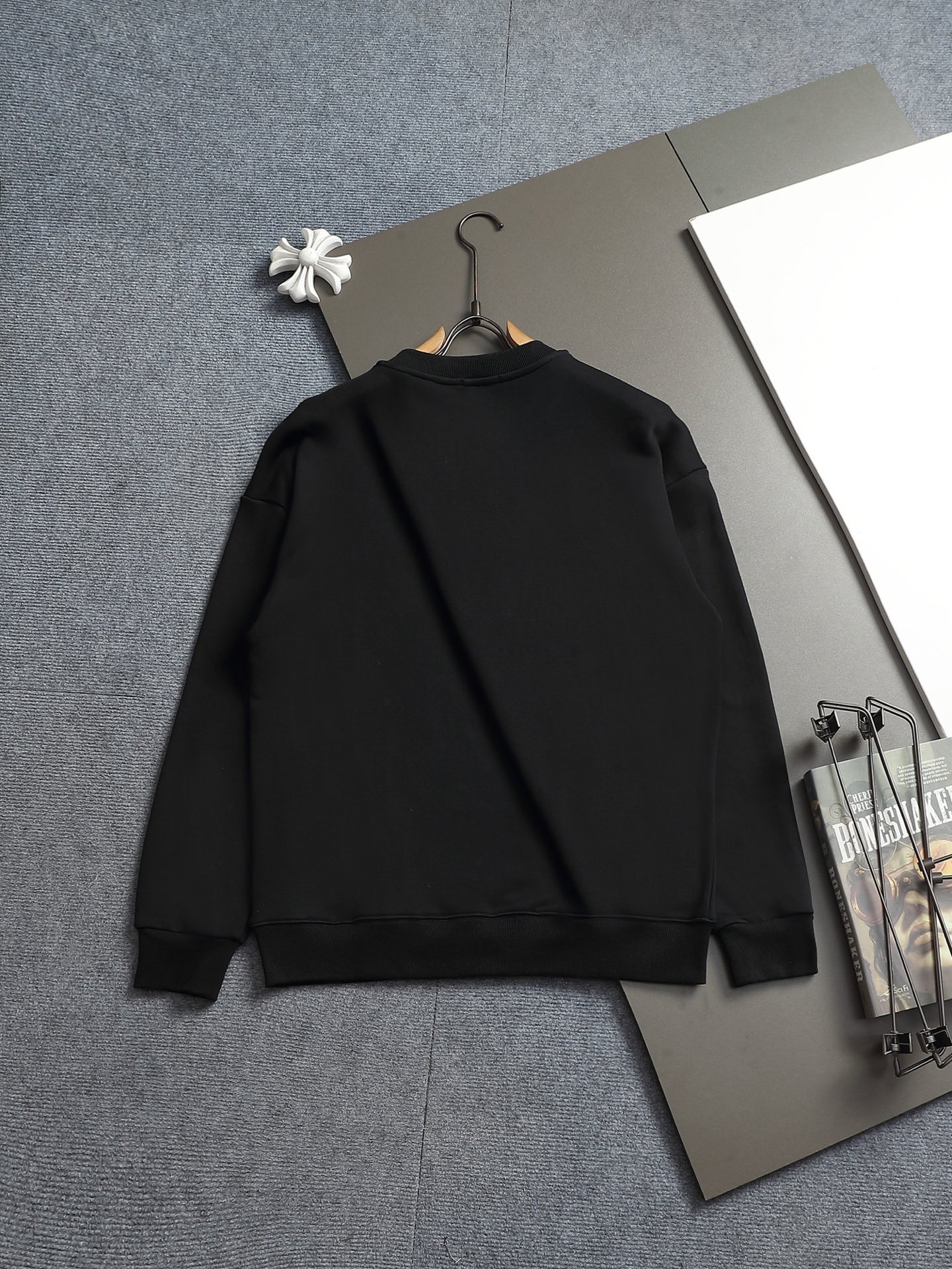 【LOEWE】刺繍長袖 T シャツ