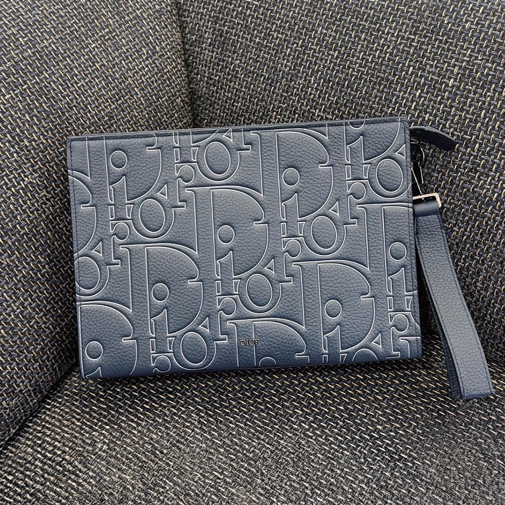 【大人クールに映える★】DIOR A5 トライアングル レザーポーチ