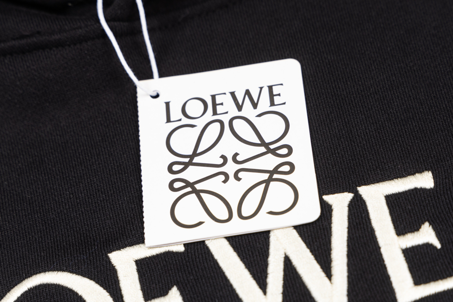 【LOEWE】刺繍パーカー
