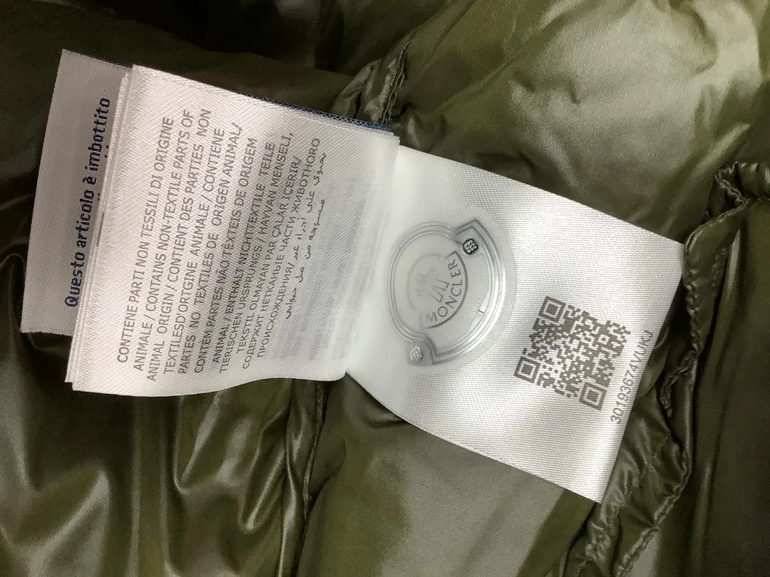 【Moncler全国送料無料】【即日出荷】新作数量限定予行販売モンクレールダウンジャケット