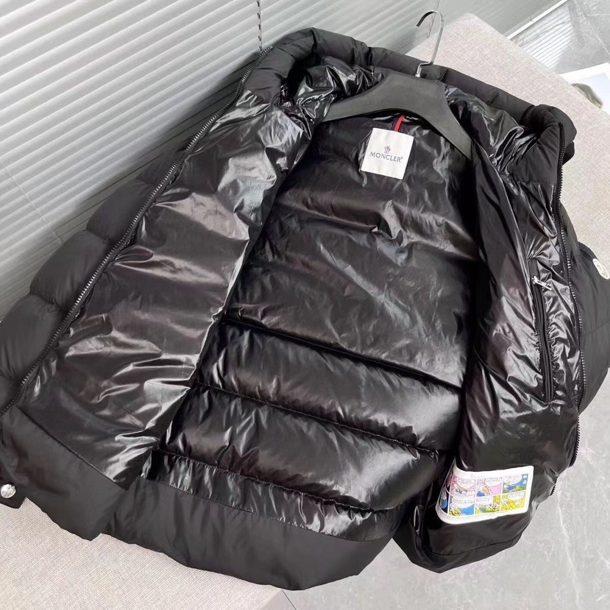 【MONCLER公式 旗艦店】（モンクレール） ダウンジャケット