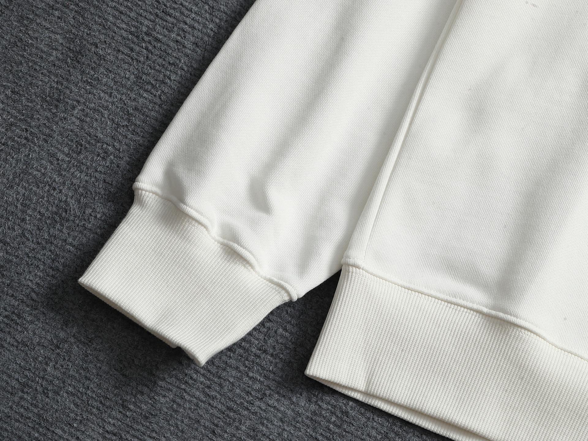 【LOUIS VUITTON】長袖 T シャツ