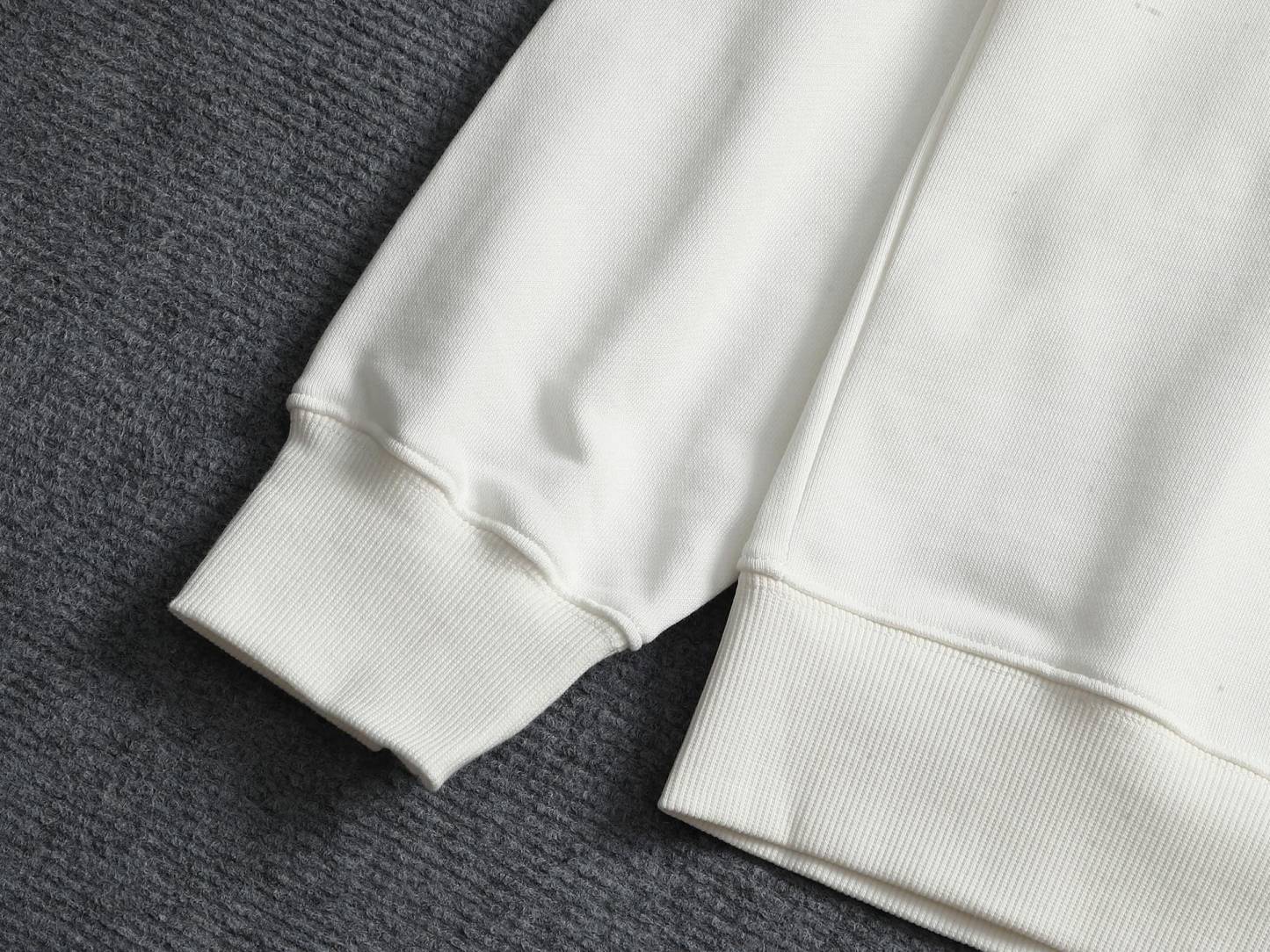 【LOUIS VUITTON】長袖 T シャツ