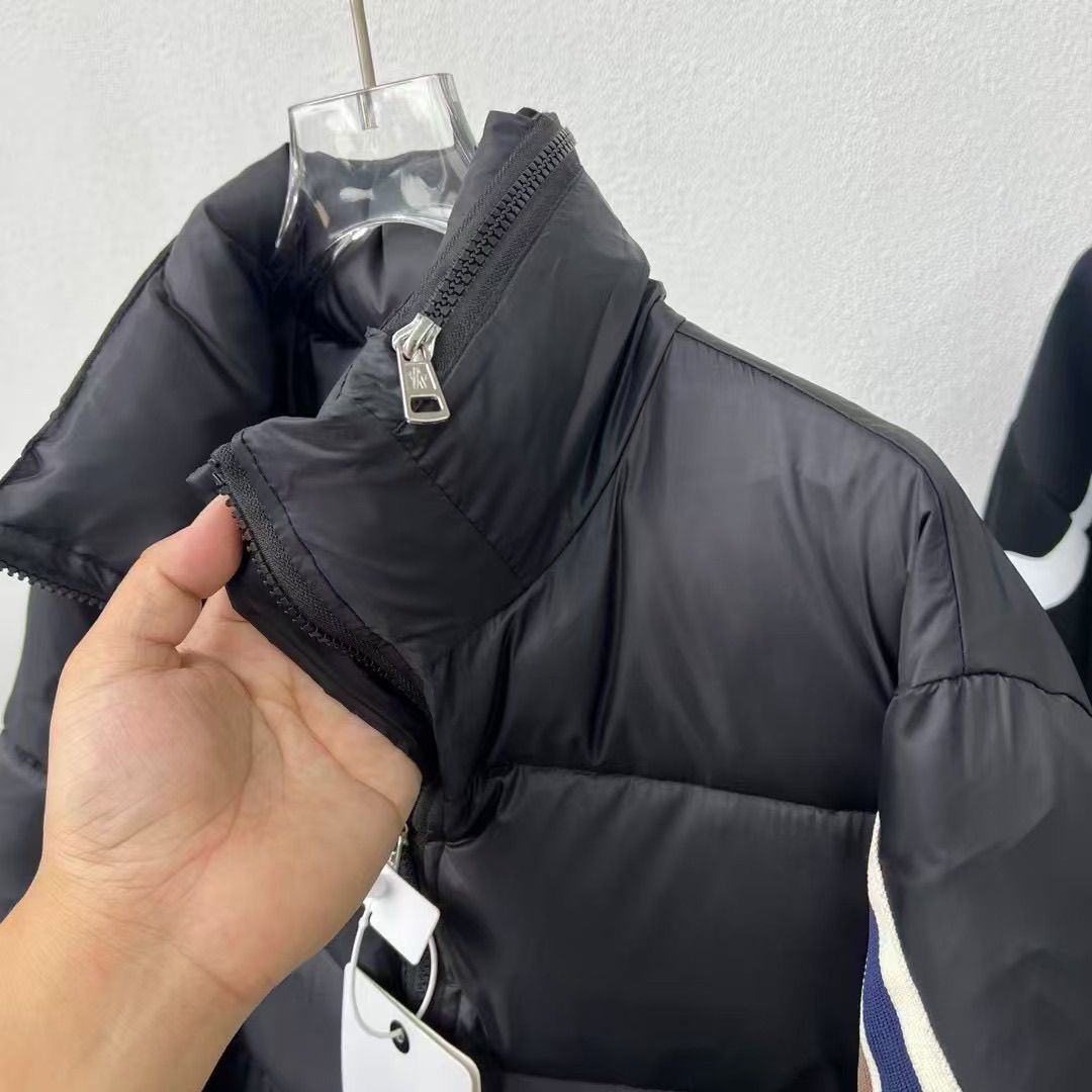 【MONCLER公式 旗艦店】モンクレール ダウンジャケット、ご好評に付き再入荷！