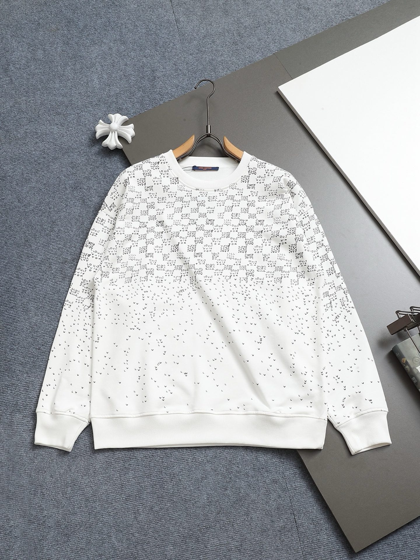 【LOUIS VUITTON】長袖 T シャツ