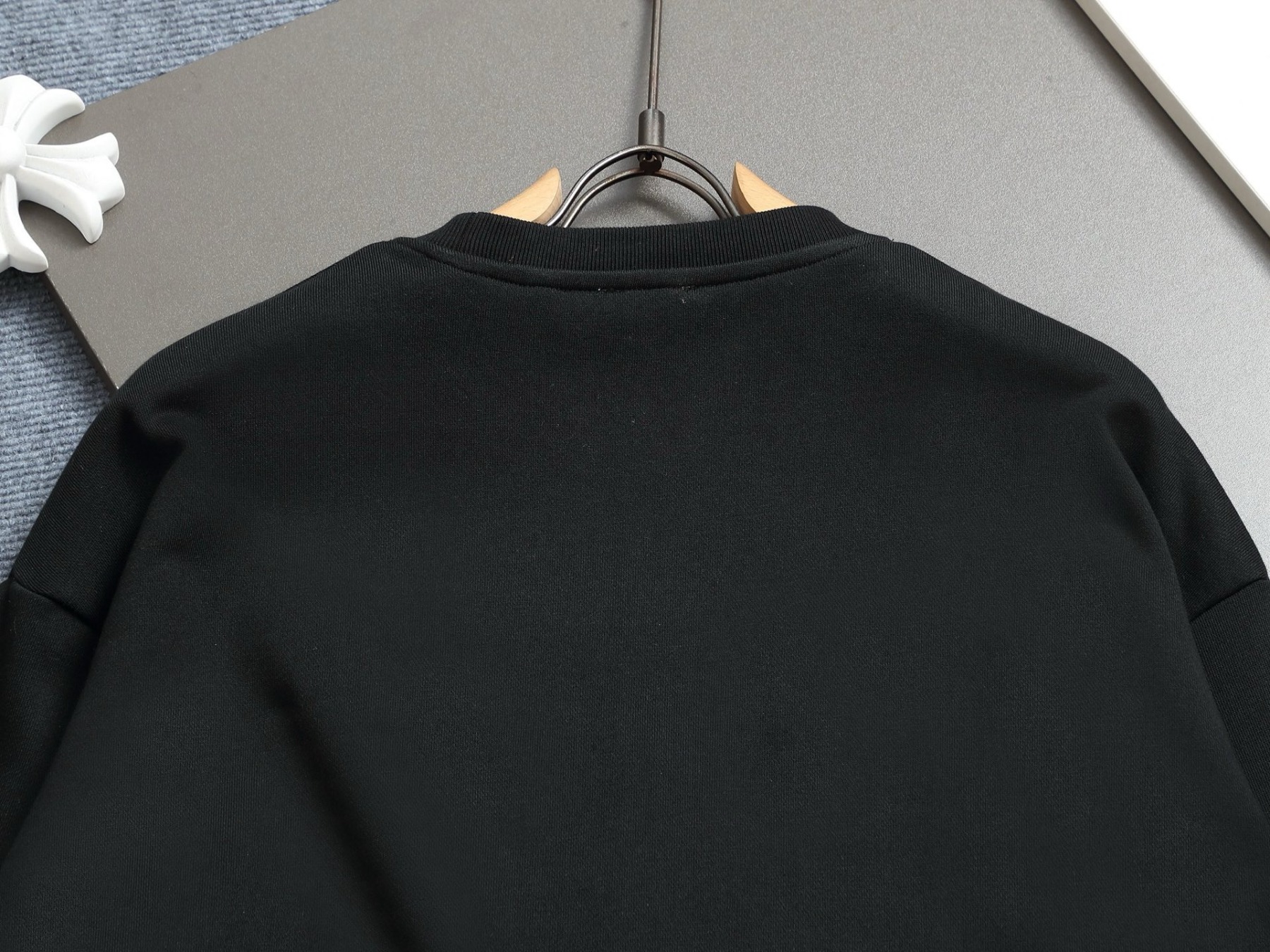 【BURBERRY】刺繍長袖 T シャツ