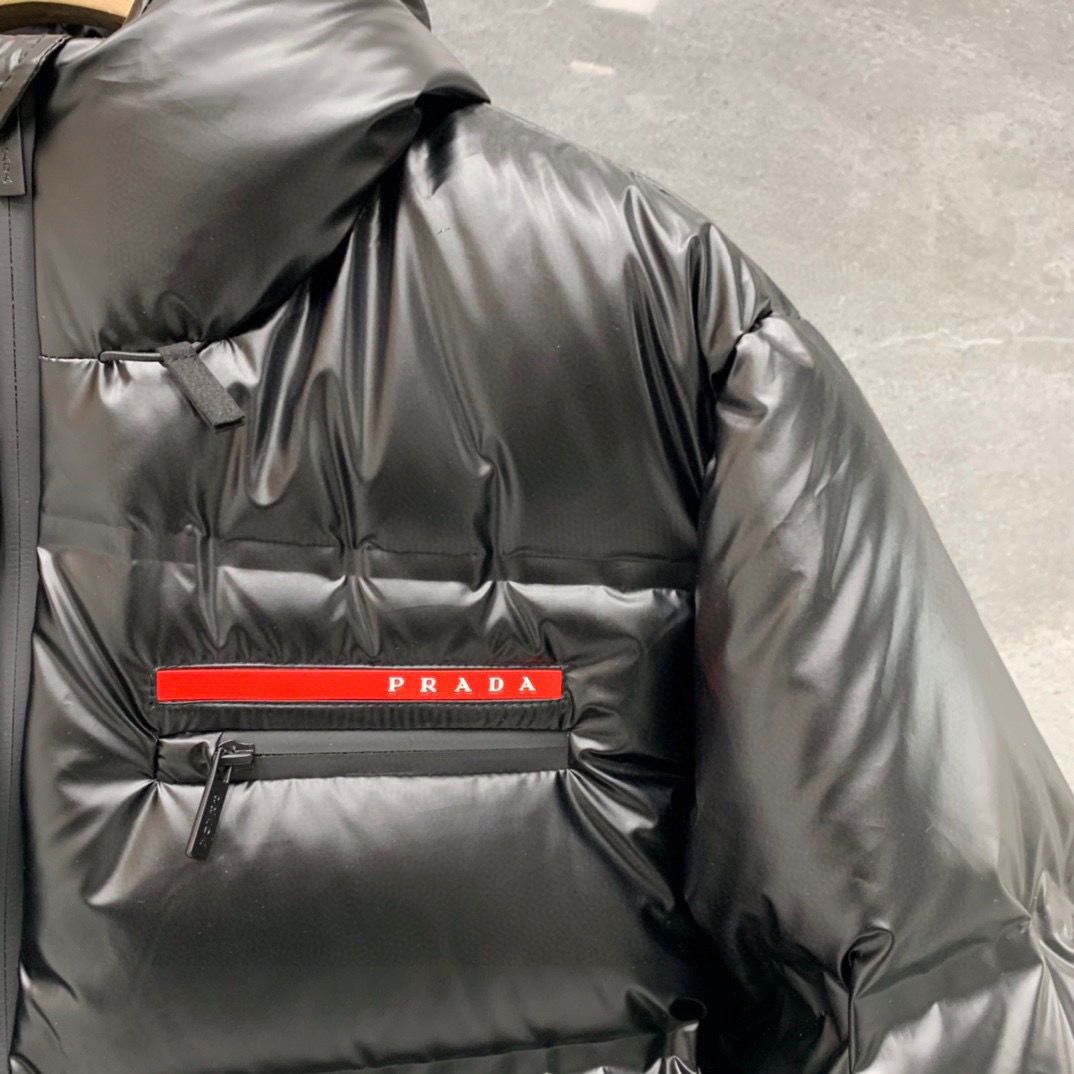 PRADA  ダウンジャケット 代金引換 送料無料  おうちで試着