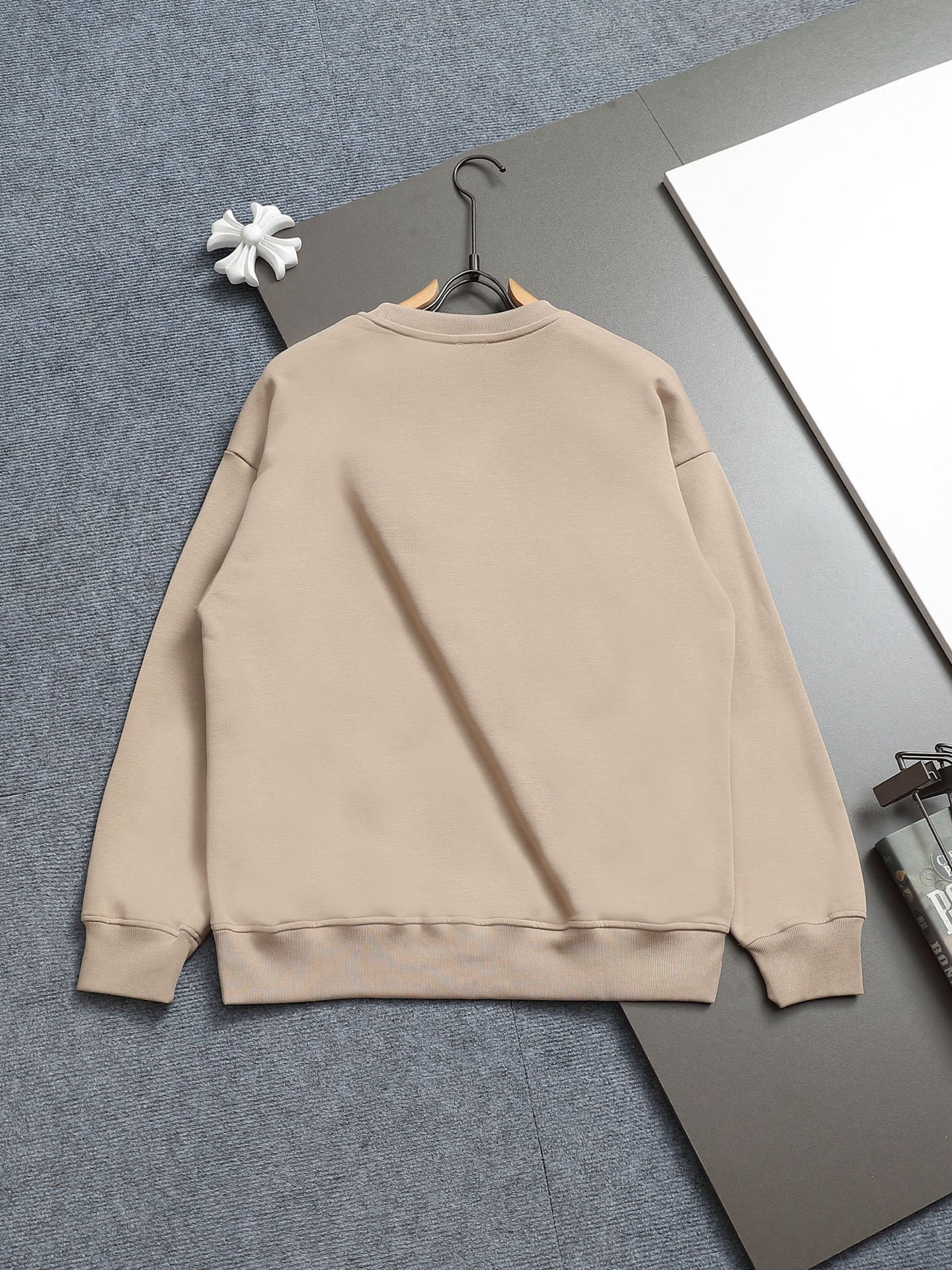 【LOEWE】長袖 T シャツ