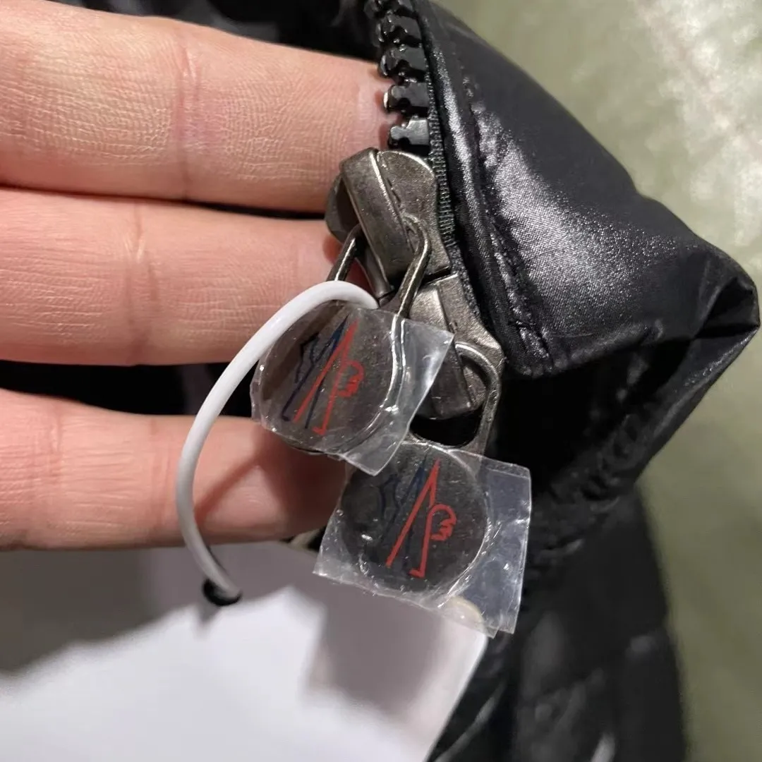 【MONCLER公式 旗艦店】（モンクレール） ダウンジャケット