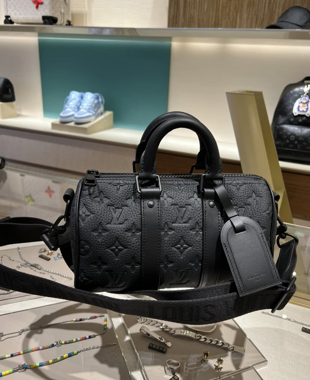 ★お洒落★【LOUIS VUITTON】キーポル・バンドリエール 25