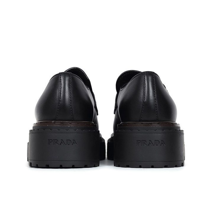 ♦PRADA♦エナメル 三角 ロゴ ローファー☆正規品☆