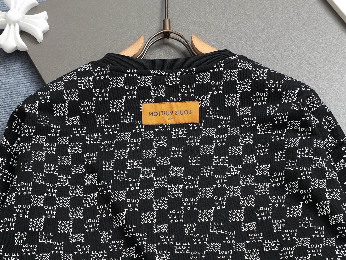 【LOUIS VUITTON】長袖 T シャツ