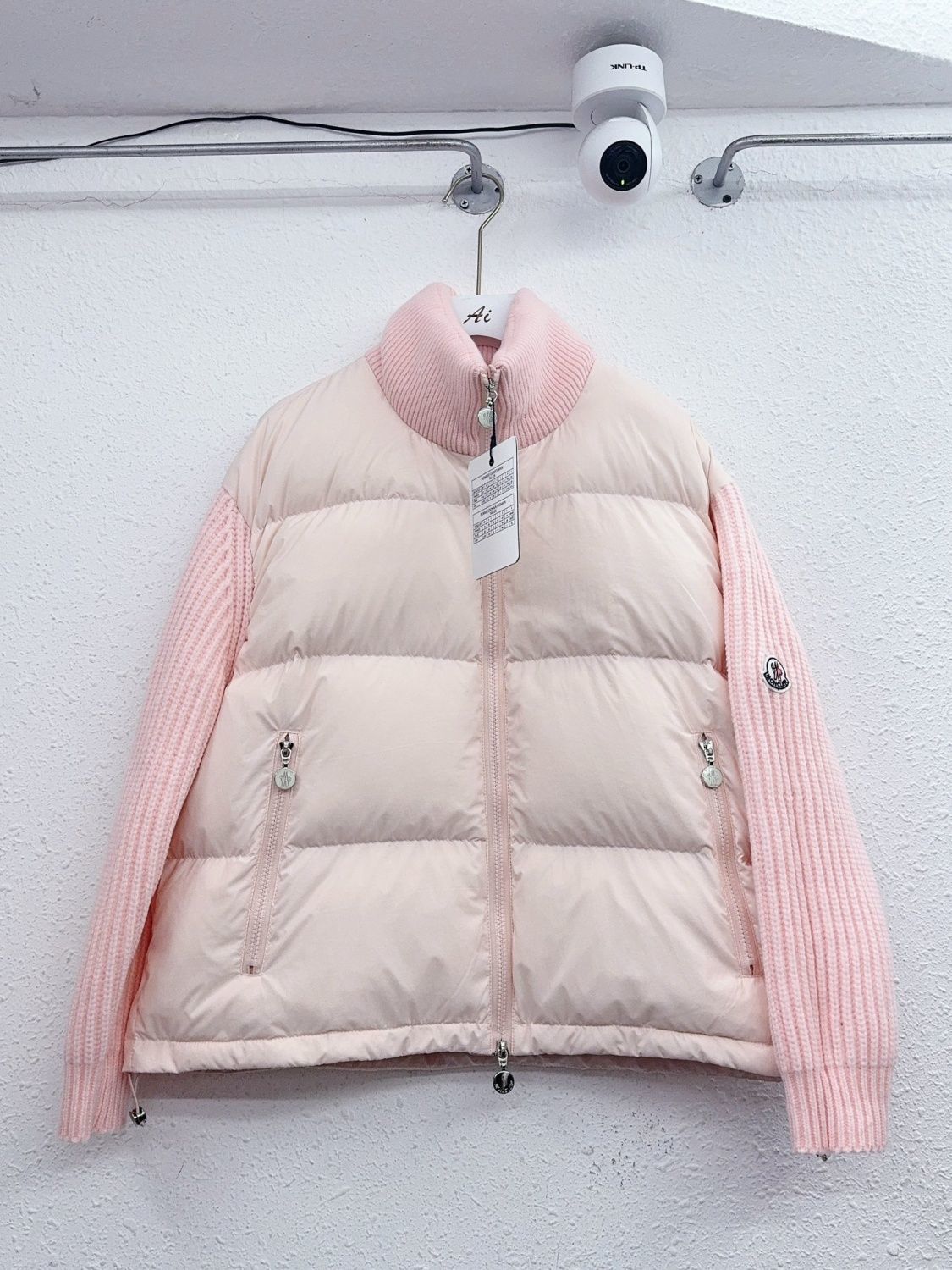 【MONCLER 公式旗艦店】モンクレール ダウンジャケットご好評に付き再入荷！