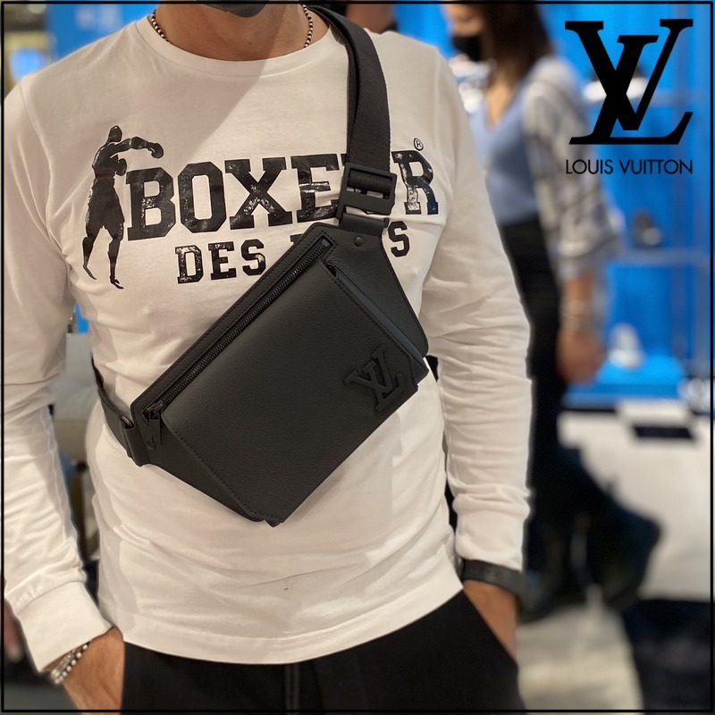 【LOUIS VUITTON】バムバッグ NV グレインカーフ M57081