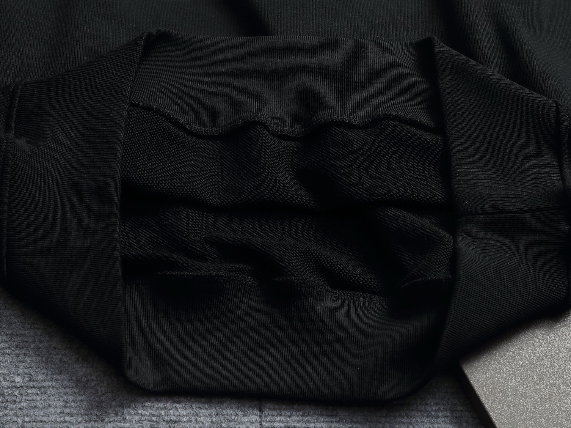 【LOEWE】刺繍長袖 T シャツ