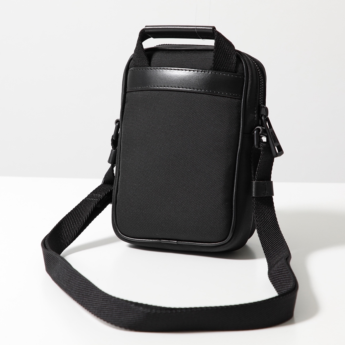 MONCLER ショルダーバッグ YEHOR 6B00001 M2569