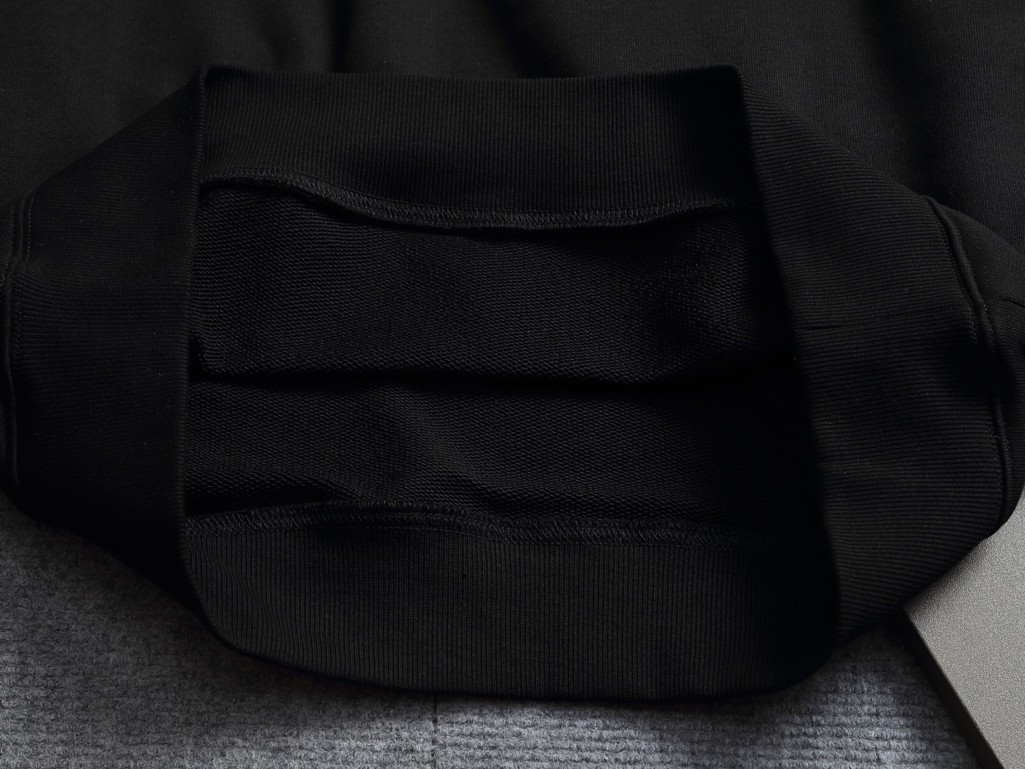 【LOUIS VUITTON】刺繍長袖 T シャツ