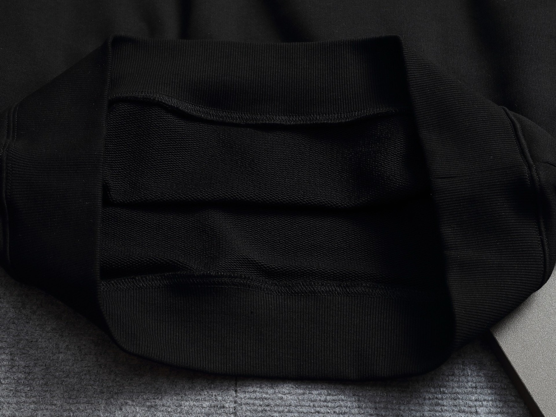 【LOUIS VUITTON】刺繍長袖 T シャツ