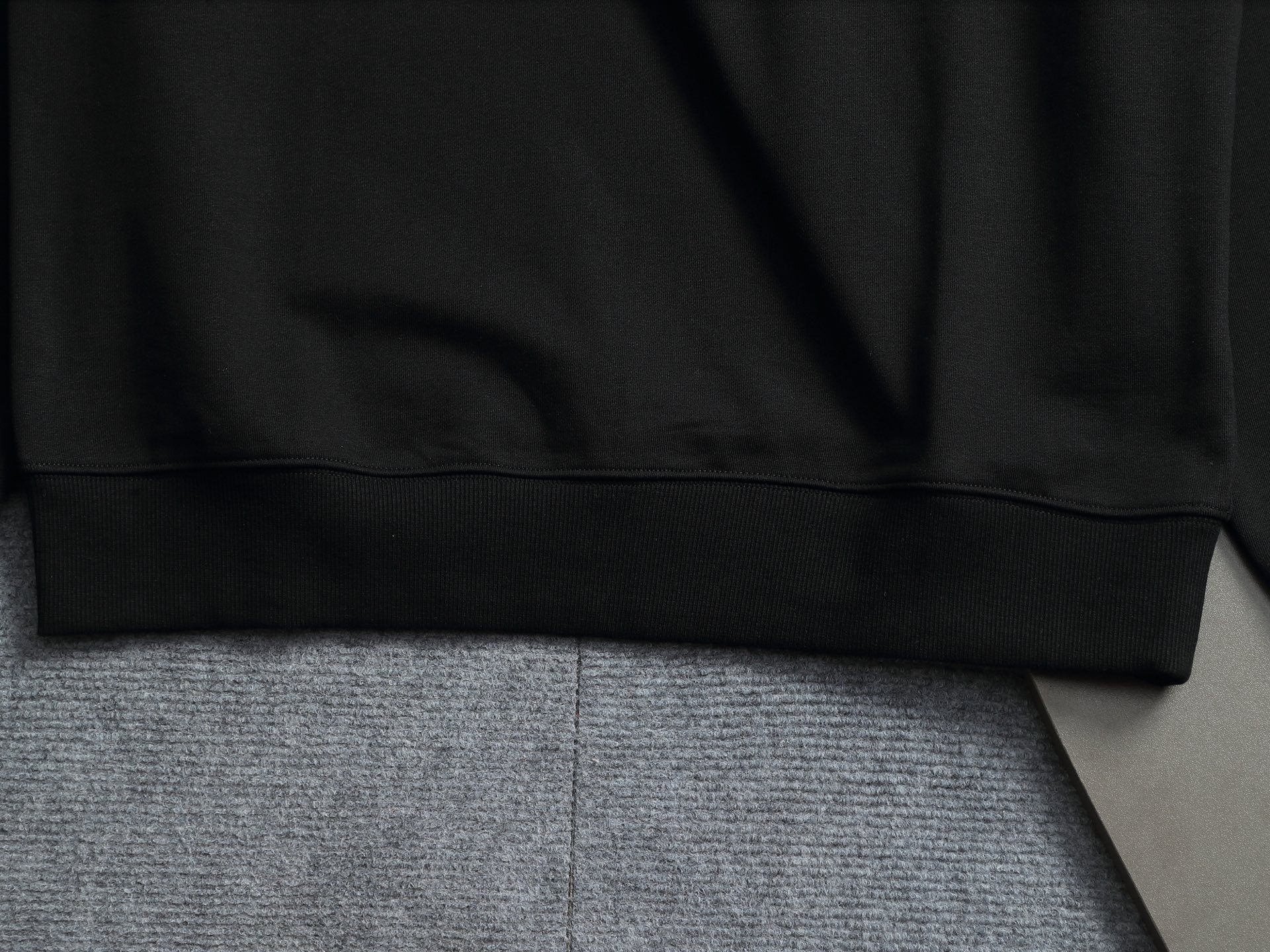 【DIOR】刺繍長袖 T シャツ