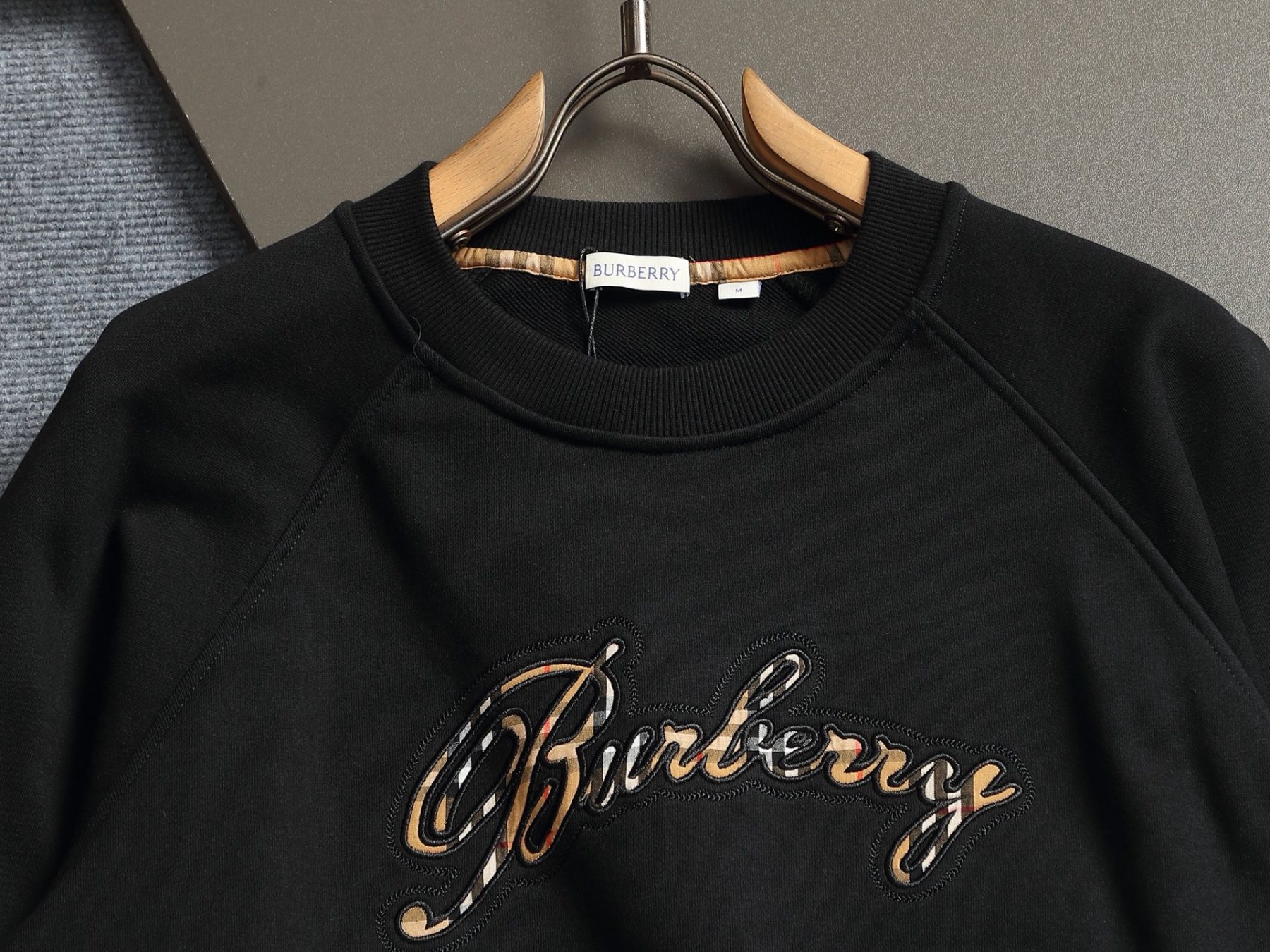 【BURBERRY】長袖 T シャツ