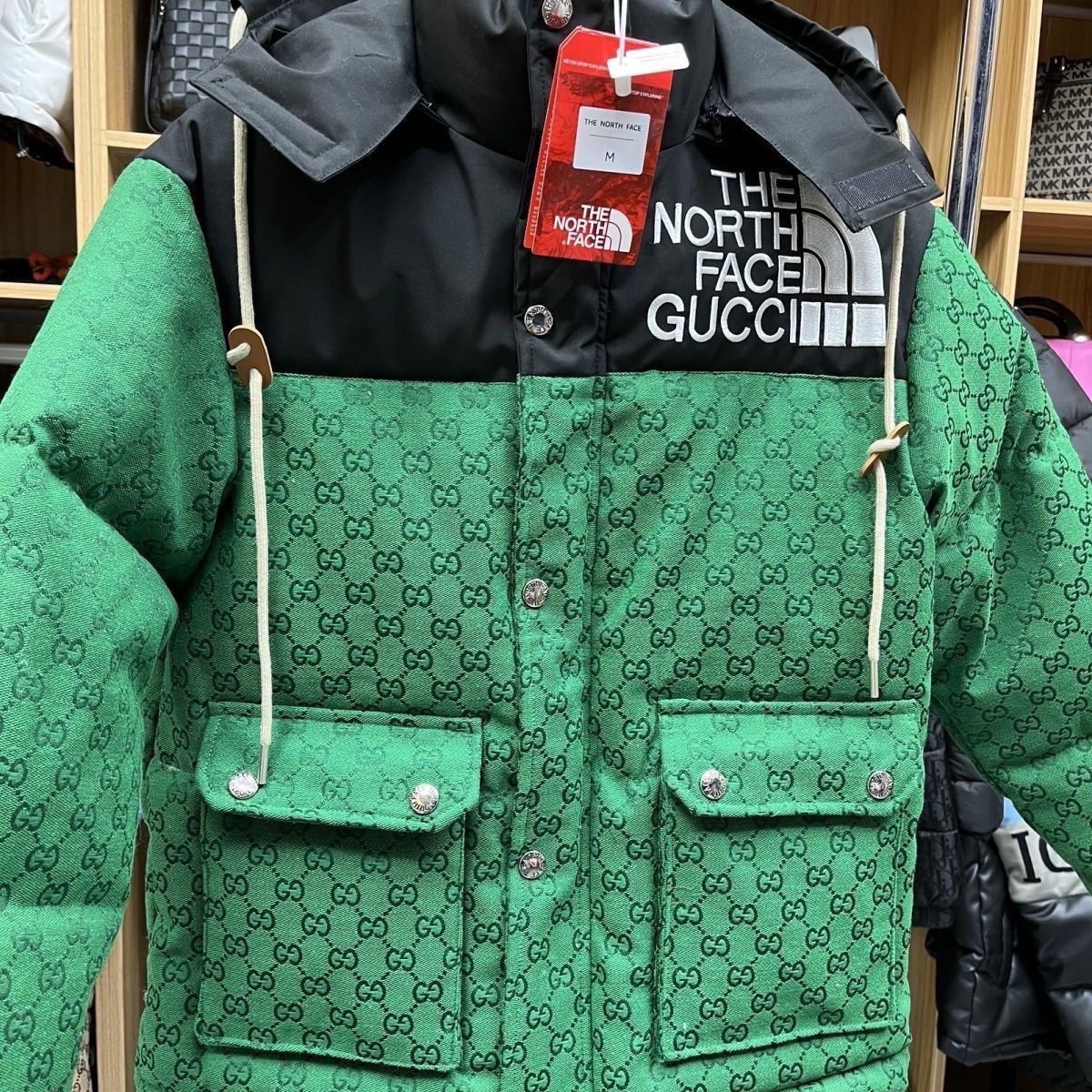 【The North Face  × Gucci】【全国送料無料】【即日出荷】数量限定発売  ダウンジャケット