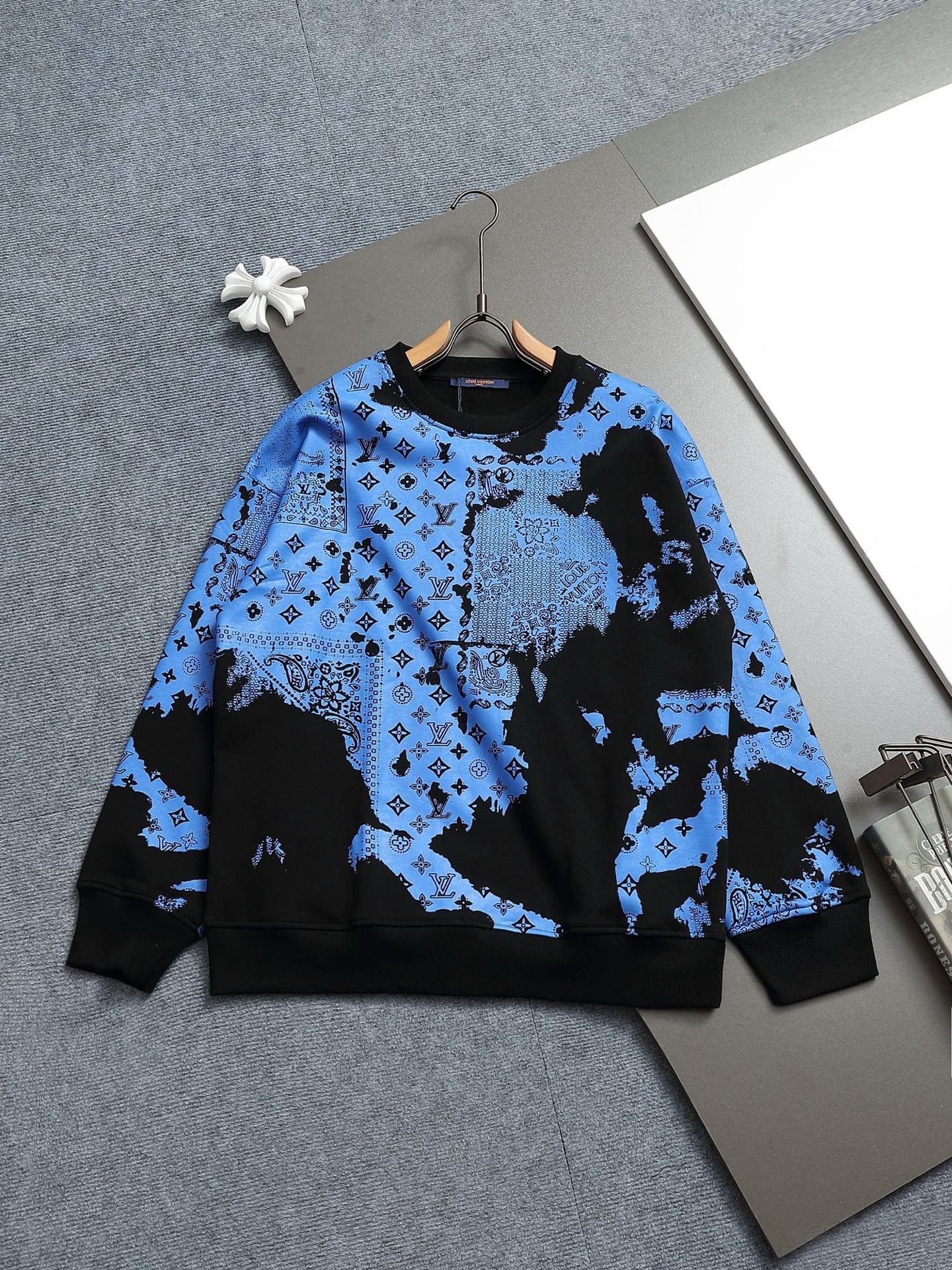 【LOUIS VUITTON】長袖 T シャツ