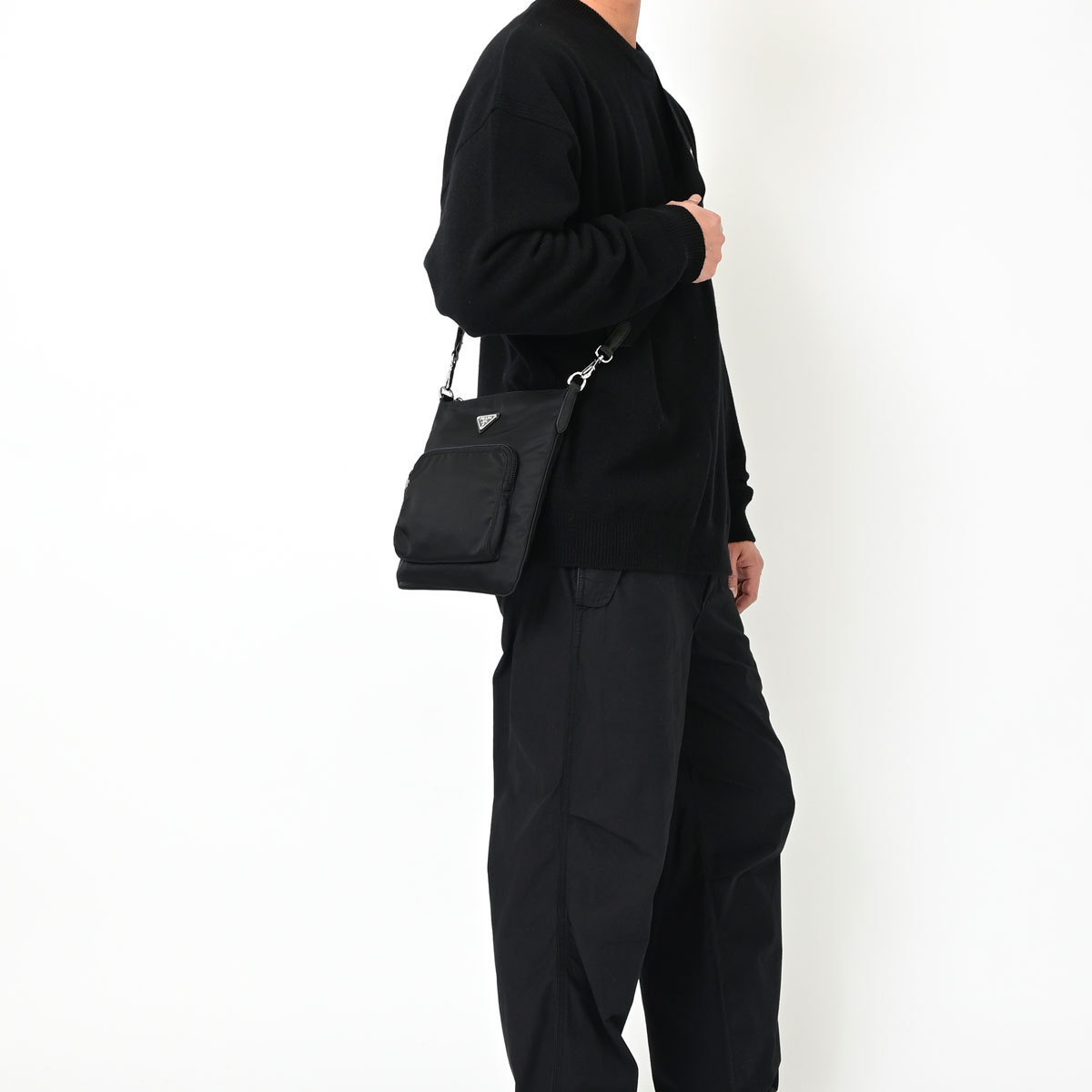 PRADA 三角 ロゴ付き ナイロン ショルダーバック 1BH716