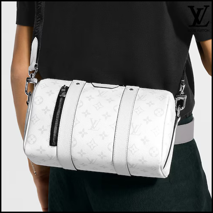 【洗練された都会派バッグ】Louis Vuitton シティ・キーポル M27644