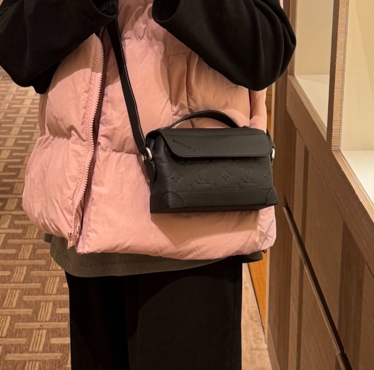 大人かっこいい♪【Louis Vuitton】ショルダーバッグ M13888