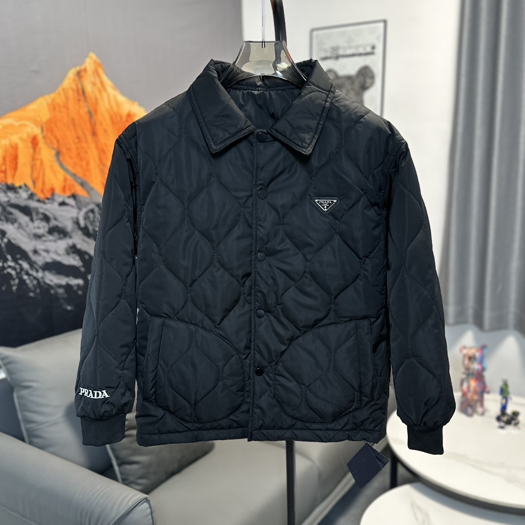 PRADA  ダウンジャケット 代金引換 送料無料  おうちで試着