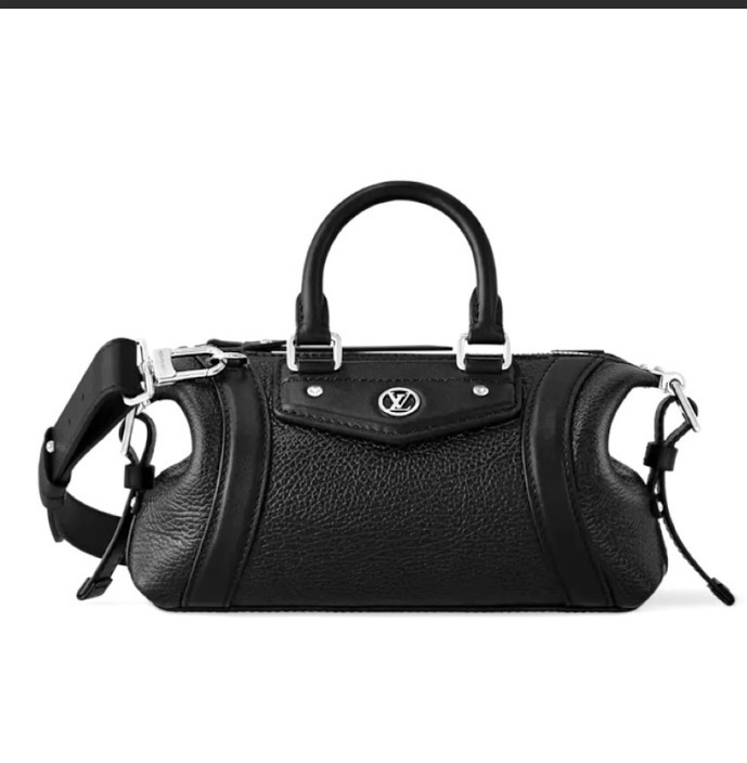 上品でクール♡【Louis Vuitton】LV バイカー PM バッグ